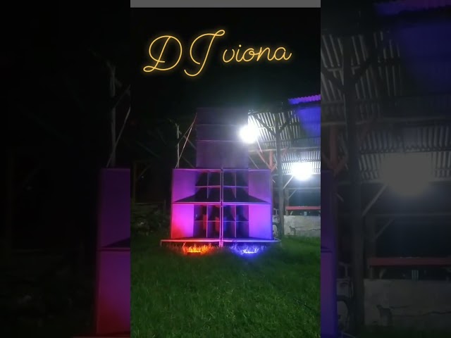 viona music entertainment by Decky Alung class=