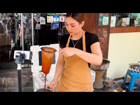 Beautiful Thai Lady! The Most Popular Coffee Lady in  Bangkok - Ploy Sai Coffee / Thai Street Food