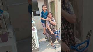hira iska usge karte h🤣 #funny #comedy #viral #youtubeshorts #shortsfeed #trendingcomedy