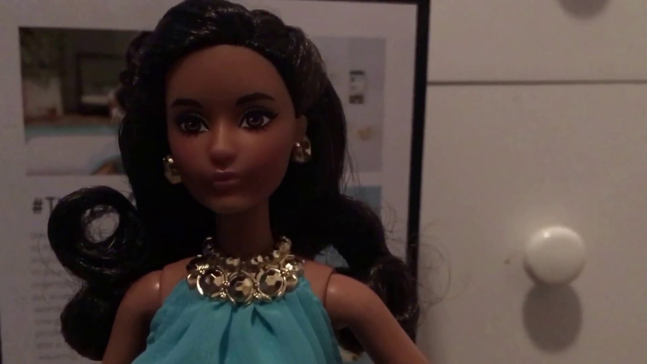 Panic Pixie Barbie Review: POOL CHIC The Barbie Look Collection