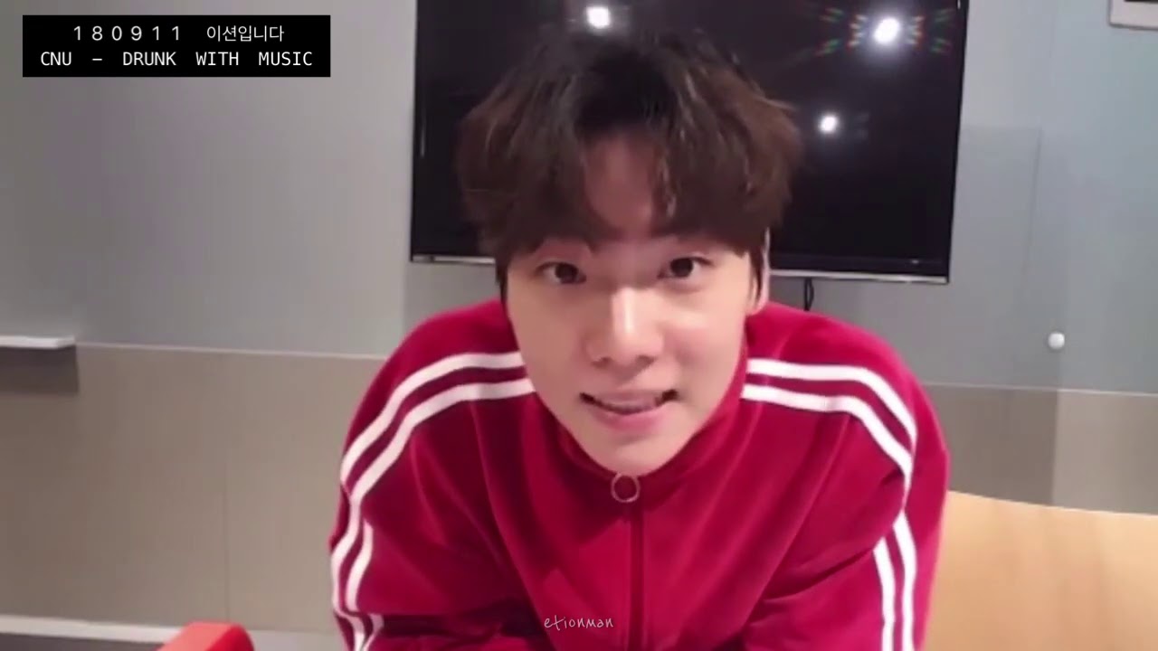 온앤오프 (ONF) singing/dancing to B1A4 and OH MY GIRL songs