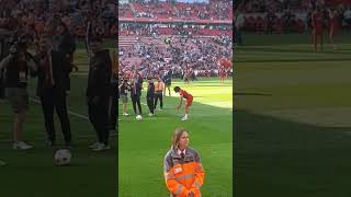 Oxlade-Chamberlains Son Axel Playing Football With Trent Alexander-Arnold