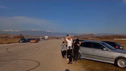 Corsa B C20XE 148wheels hp (white) vs Corsa B C20XE itb (dark blue)