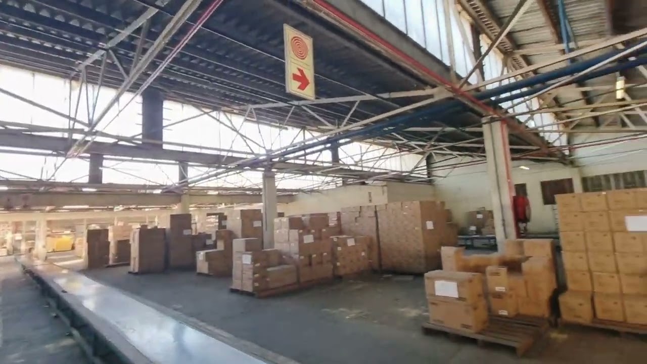 4,075sqm Warehouse to Let in Epping Industrial