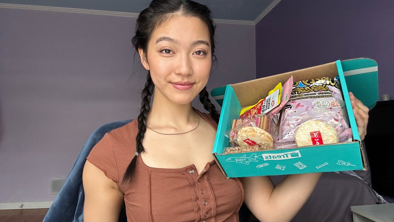 ASMR Trying Taiwanese Snacks 😜 試吃台灣零食 | 맛있는 대만 간식