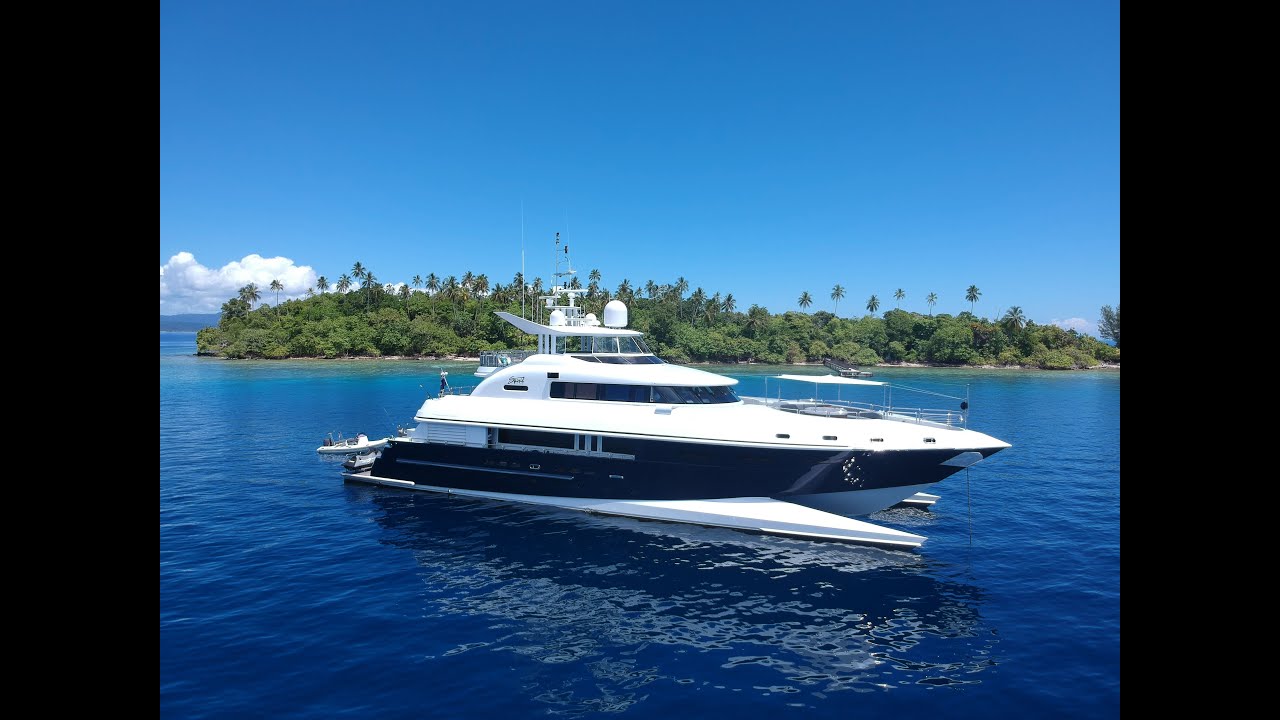 SPIRIT, 115'  2005/16 New Zealand Yachts Wavepiercer Power Catamaran