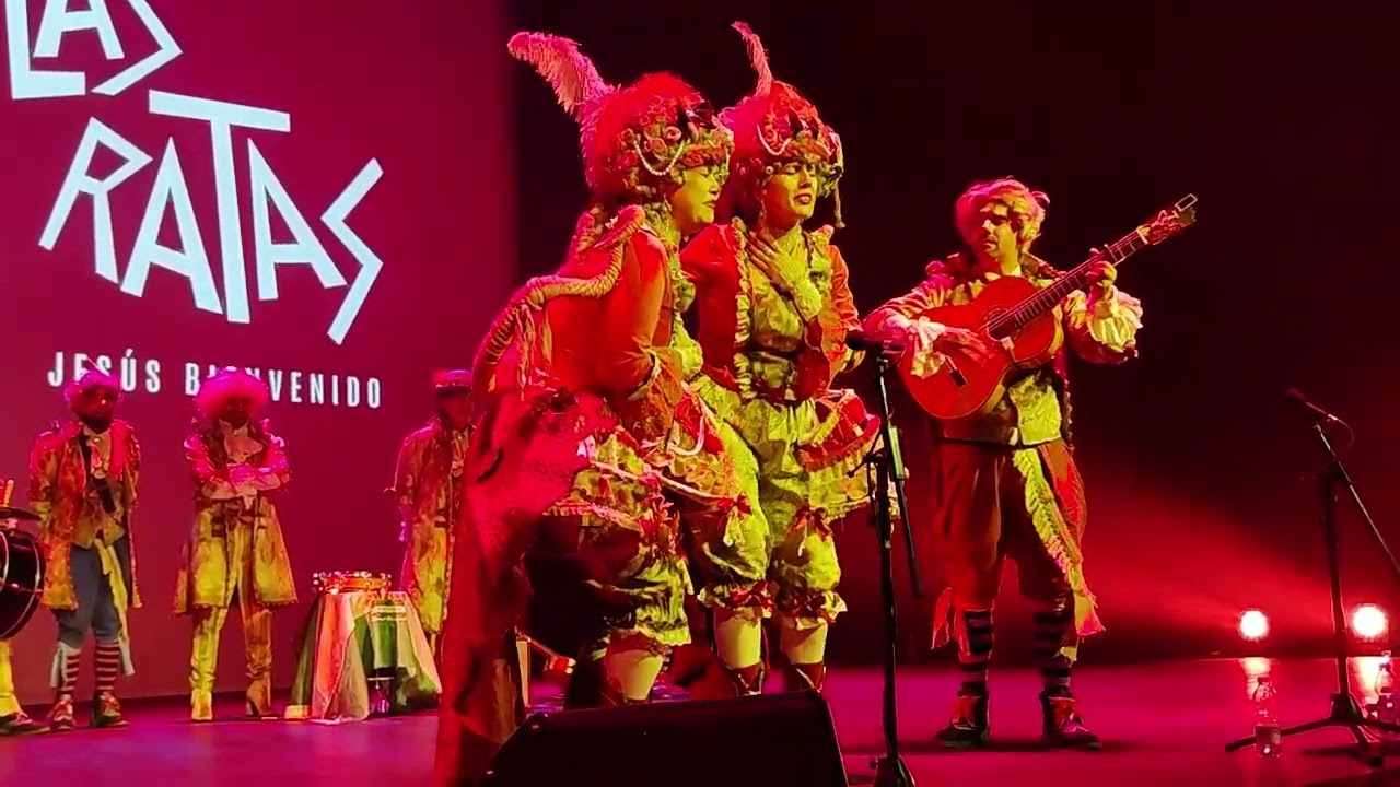 Pasodoble Quedan sus nombres .Brenda García, Miriam Ballesteros y Pedro Campos..Comparsa Las Ratas