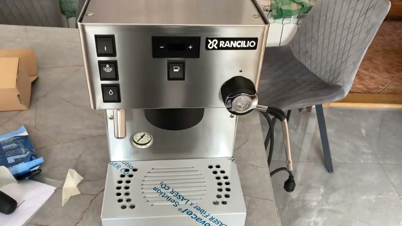 Unoboxing the Rancilio Silvia Pro X espresso machine