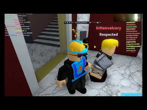 Hosting A Party In The Plaza Roblox First Video In Summer 2017 Youtube - the plaza roblox song