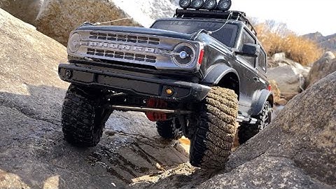 Axial SCX10 III FORD BRONCO 2021 Off-road Driving 4X4 RC Car No.9