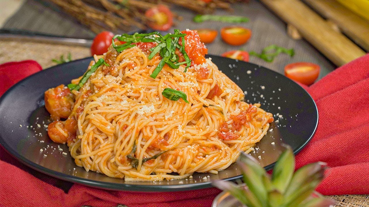 Easy CAPELLINI PASTA POMODORO OLIVE GARDEN COPYCAT