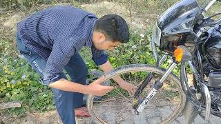 क्या होगा जब बाइक में लगाया साइकिल का टायर|| bicycle tyre fit in bike #RCBCrezy