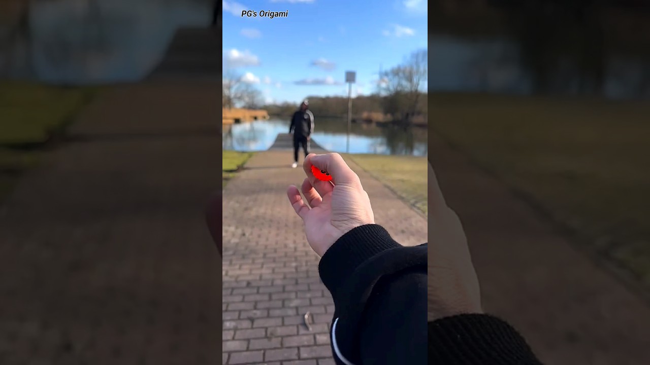 bottle cap trickshot , learn how to throw a bottle cap , easy tricks tutorial 