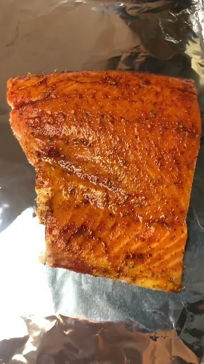 Oven baked Salmon: The Easiest Method! 🐠