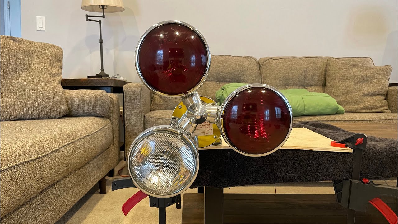 Roto Ray 200W Traffic Clearing Light (spinning firetruck light) YouTube