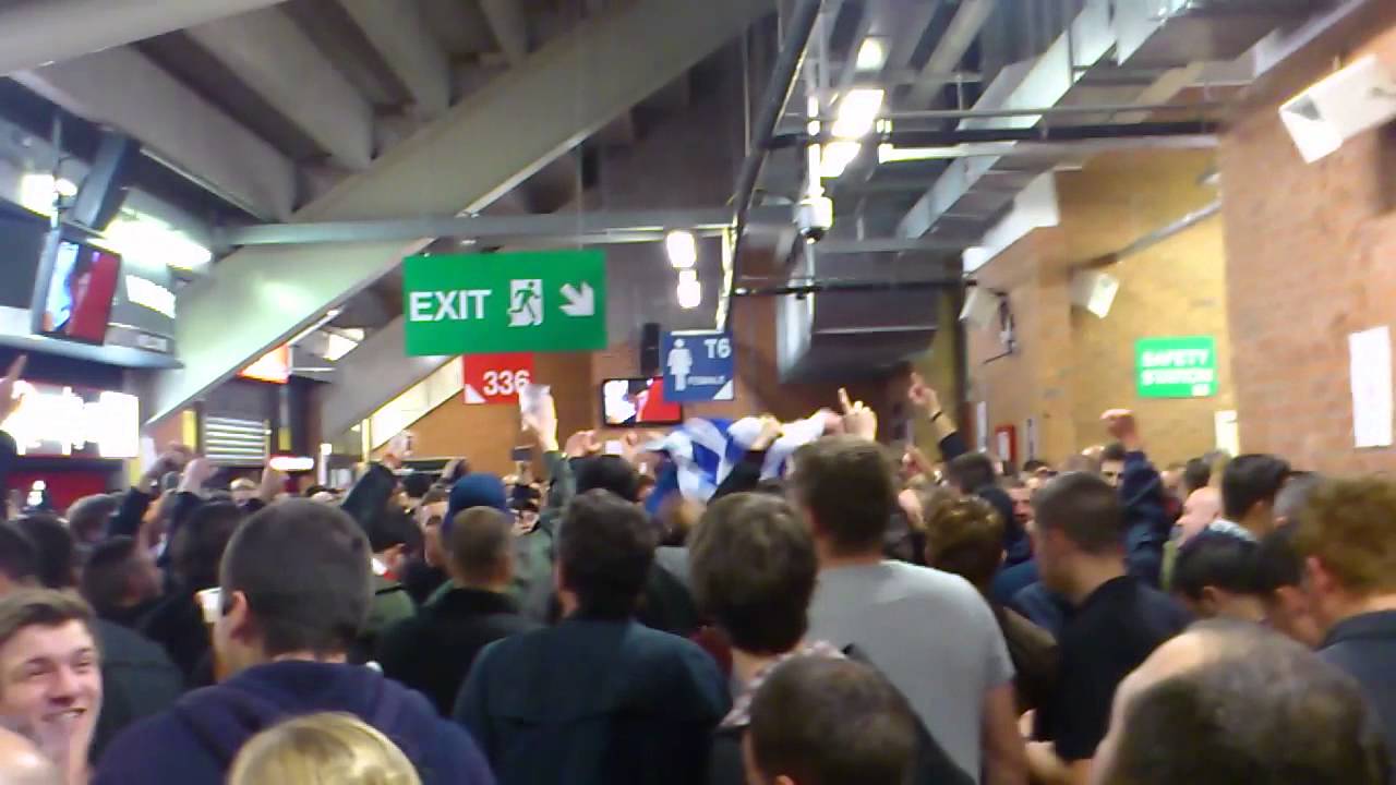 Liverpool fans @ OT Luis Suarez song