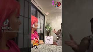 Mona Quiere Que Le Den Hasta Para Llevar