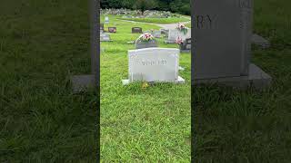 Chuck Woolery Grave
