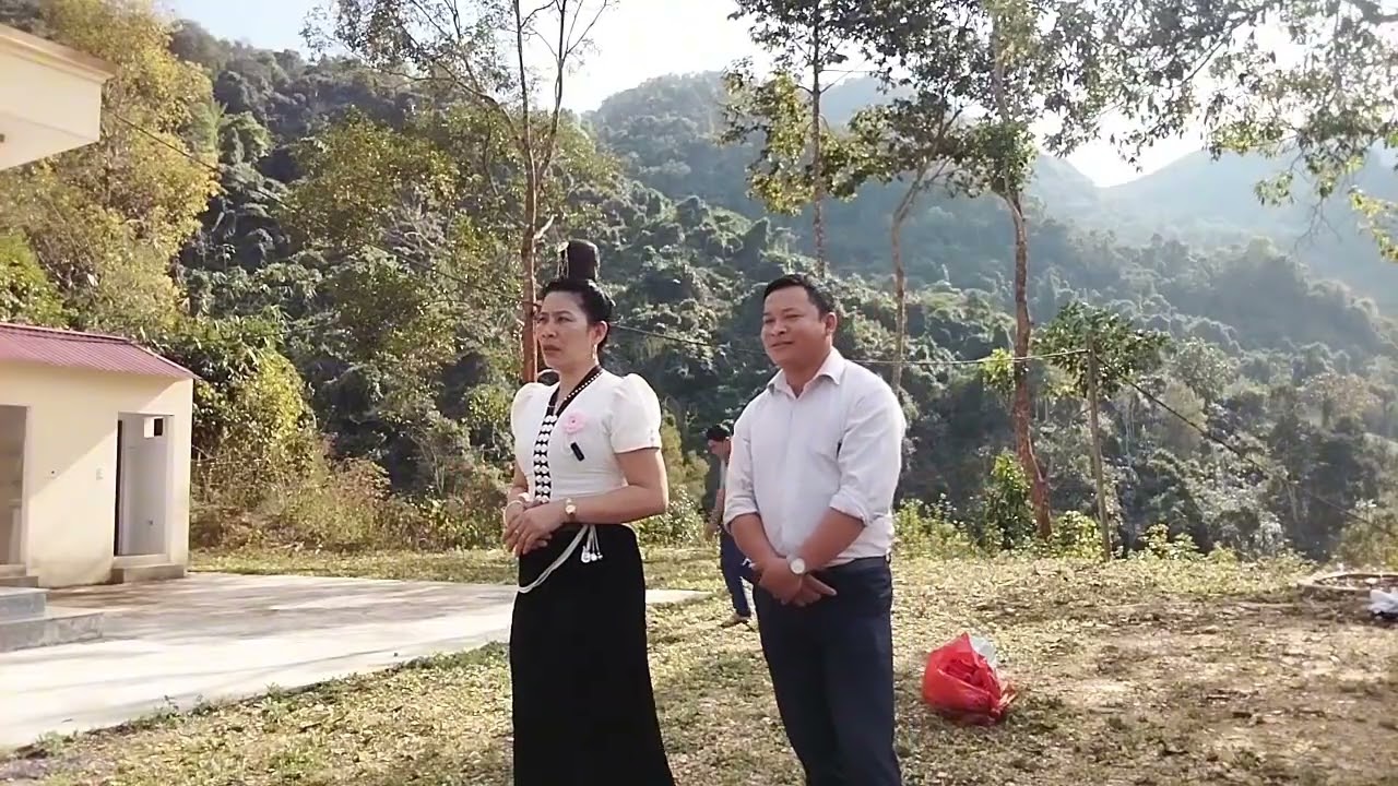 Mọi người ơi em Buông lấy chồng rồi hát hỏi em buông lấy chồng đi về đâu mọi người đón nghe nhé