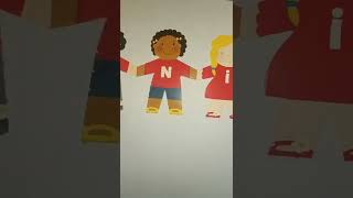 23 Nisan El Ele Tutuşan Çocuklar