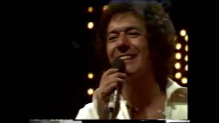 The Hollies  Sandy  4th July Asbury Park    Lost Footage Eddy Go Round Show Dutch Tv 1975 