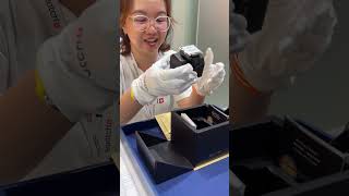 Unboxing MoonSwatch 1969