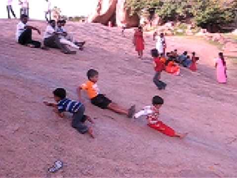 Видео: Кой построи групата от паметници в Махабалипурам?