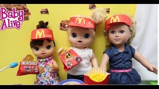 BABY ALIVE Mcdonald's Movie Lulu And Nikki Get a job at McDonald’s baby alive Videos