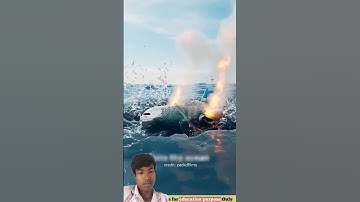 How To Survive A Plane Crash In The Sea😲😨 || #shorts​ #planecrash​ #survivaltips​