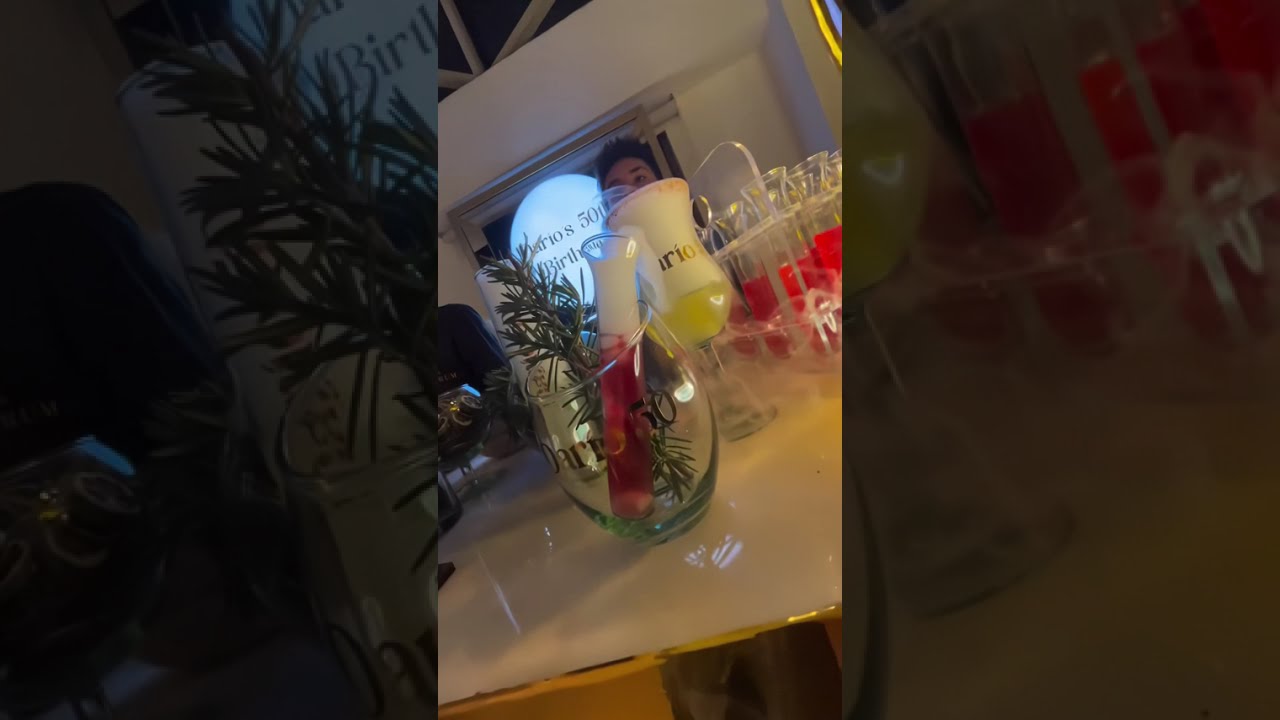 Reproducir video
