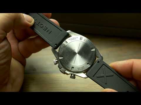 One of the BEST LOOKING Mecaquartz chronographs I've featured - NEOTYPE LM02 - unboxing