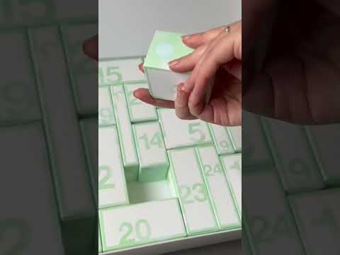 Unboxing Day 6 #Clinique #Advent #happywifehappylife #cosmetics #makeup #Shorts #skincare #christmas