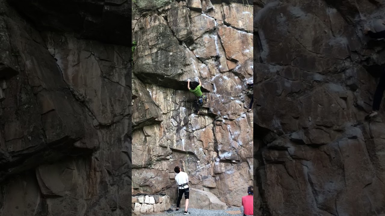 연경도약대 날개(5.11c)