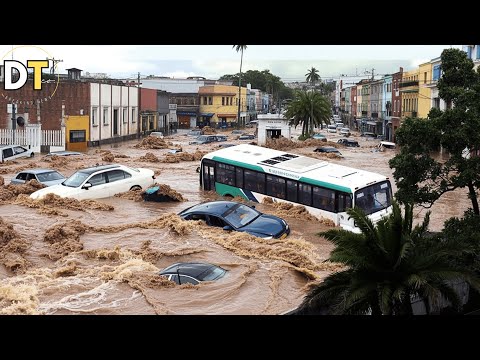 Massive Floods Swamp Mexico! Querétaro Submerged,Cars Washed Away!