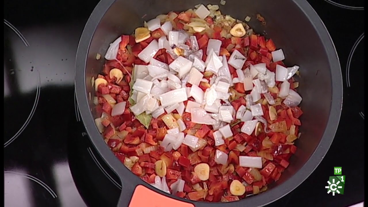 Cómetelo | Garbanzos con habas y calamares