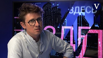 Een Russische journalist bestrijdt Poetins propaganda vanuit Parijs: "Wij werken als James Bond."