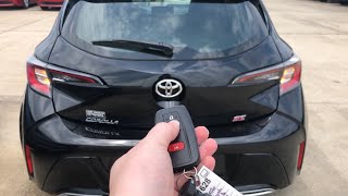 Several ways to operate door locks using a Toyota smart key by Lake Charles Toyota 3,068 views 3 years ago 2 minutes, 17 seconds