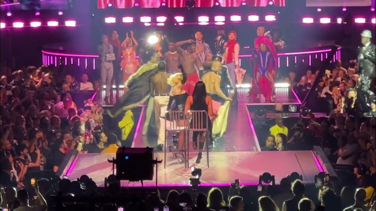 Madonna Vogue (live at the O2 Celebration Tour) YouTube
