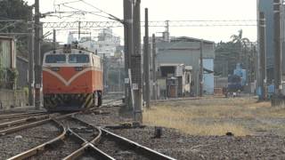 E234電力機車頭單機從彰化車庫駛出要到月台連結莒光號車廂