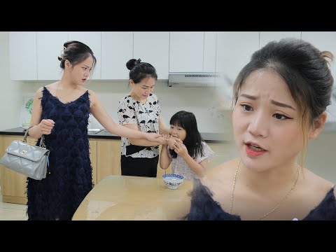 Video: Con chó đáng yêu của tuần - Thùng