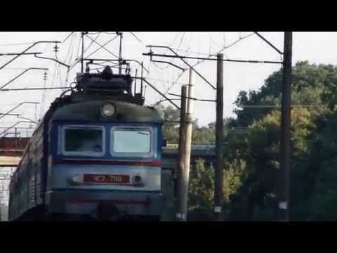 Электровоз ЧС2-799 с