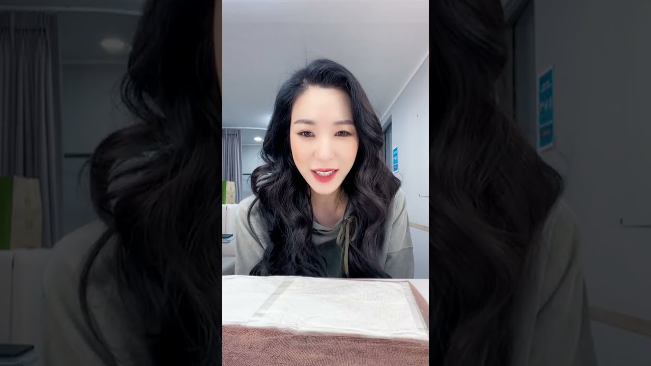 Tiffany Young IG live | 082621