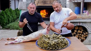 ROASTING LAMB STUFFED with GROUND BEEF in a COUNTRY OVEN. ENG SUB