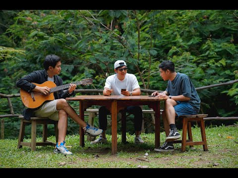 PENTAS SENI KELAS 5A MENARI DENGAR ALAM BERNYANYI