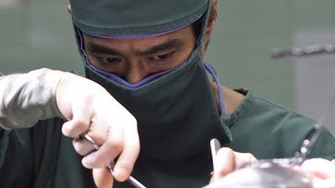 堤真一が「脳死肝移植」のタブーに挑む医師を熱演！映画『孤高のメス』予告編