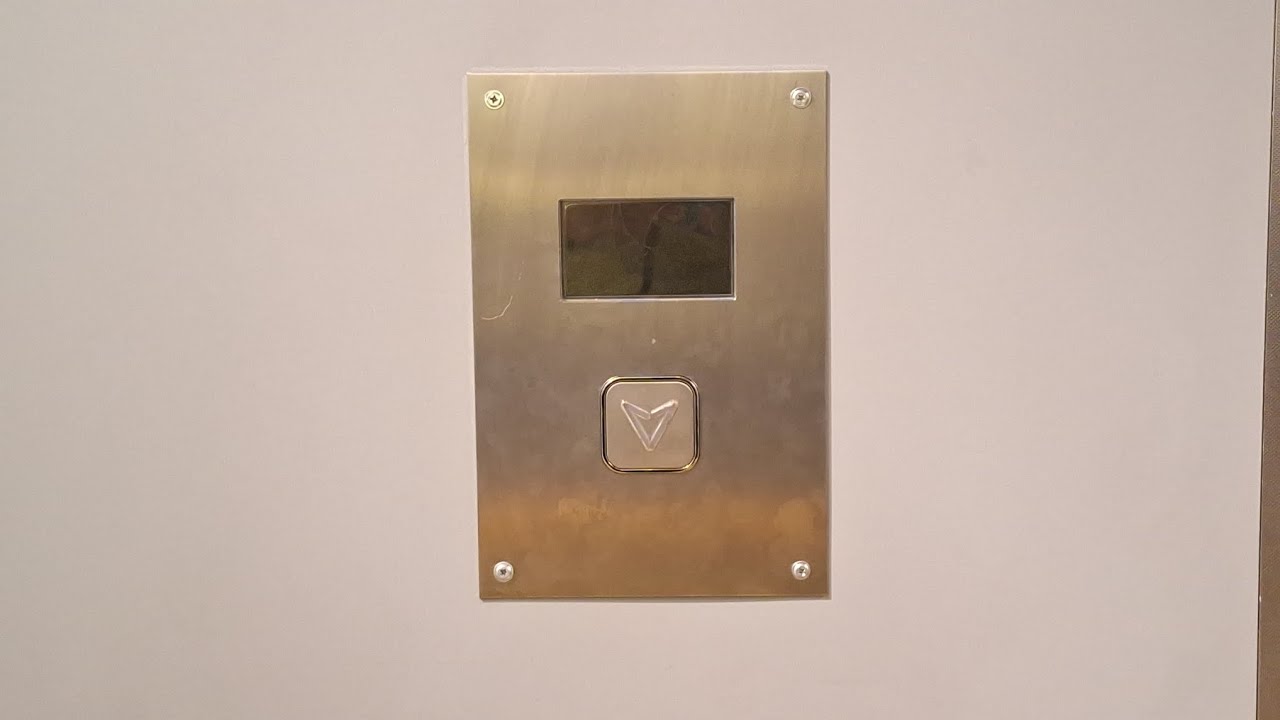 90s UK (Modernised by 2019 Jackson) Lift @ M&S, Eastgate Shopping Centre, Inverness (Out of Service)