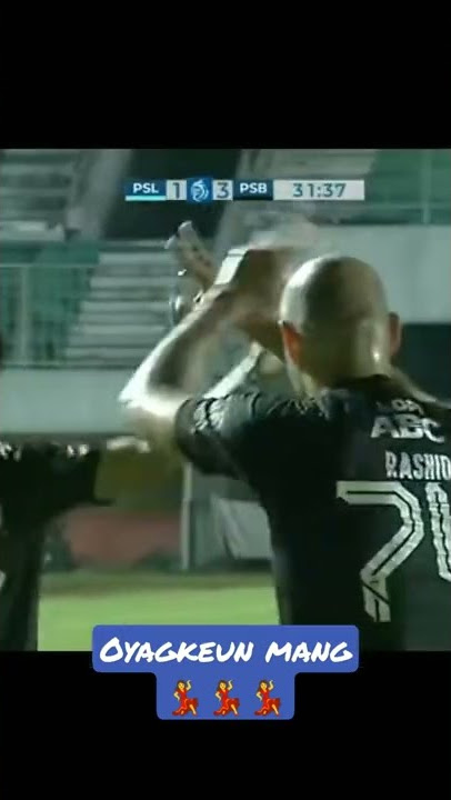 Jaipong Barkaowi vs Rashid, cik siapa yg paling mirip jaipongannya bobotoh? komen ya #persib #shorts
