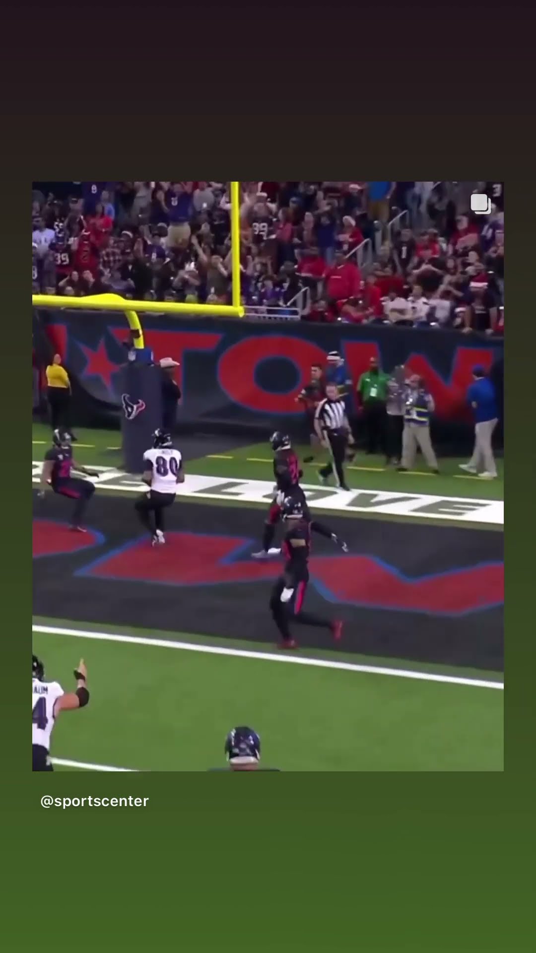 The look away #hoodnews #lamarjackson #ravens #houstontexans #football #touchdown #omg #how #wow #TD