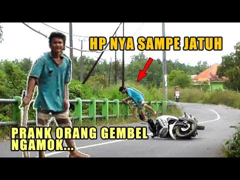 prank-ekstrim-orang-gembel-ngamok,-sampe-hpnya-jatuh-ke-bawah-jembatan