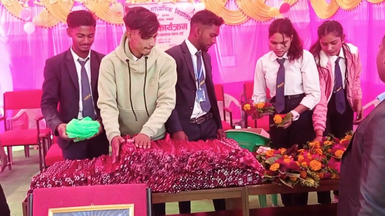 welcome program of class 11 off public model Secondary School siyari-4, chhapiya by class 12